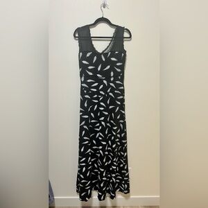 Maxi dress with feathers